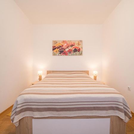 Appartement Red Karmenita à Umag Extérieur photo