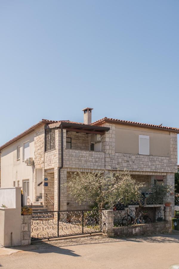 Appartement Red Karmenita à Umag Extérieur photo