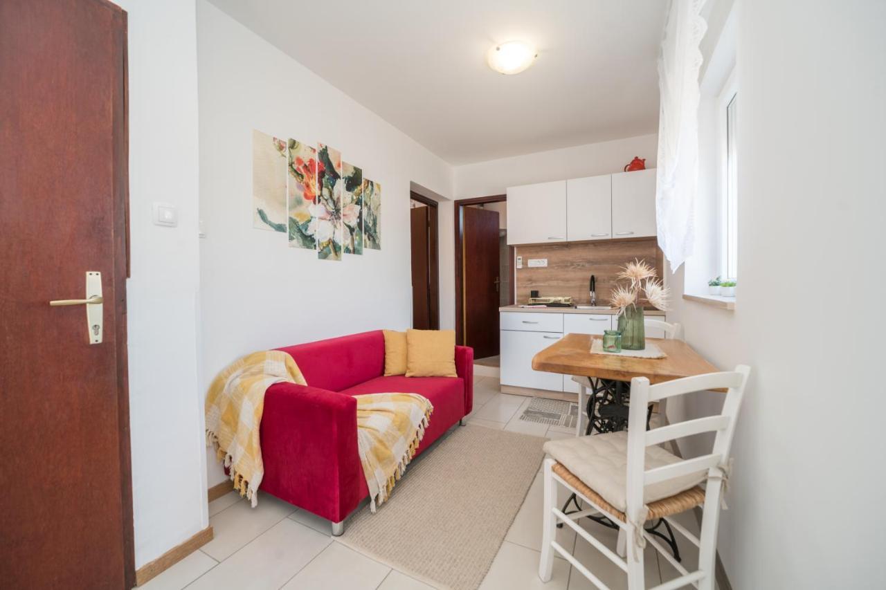 Appartement Red Karmenita à Umag Extérieur photo
