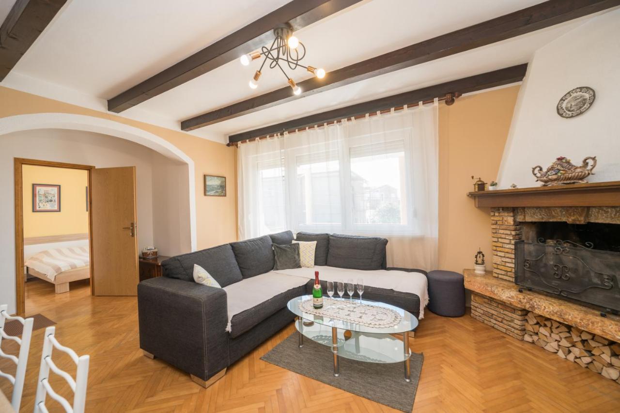 Appartement Red Karmenita à Umag Extérieur photo